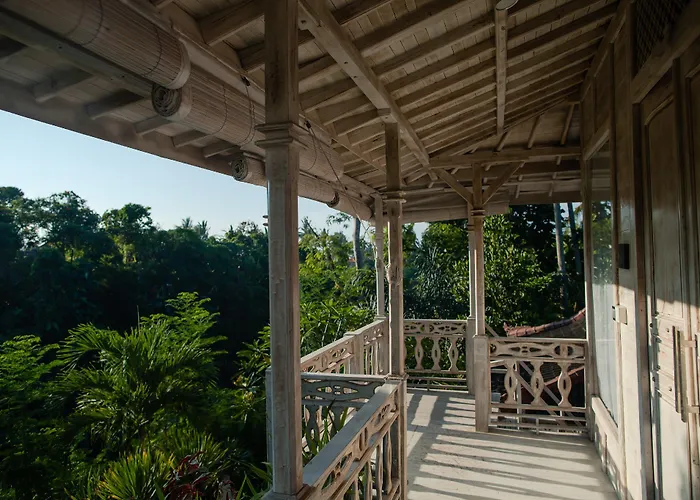 B Saya Ubud