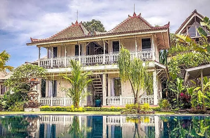 B Saya Ubud