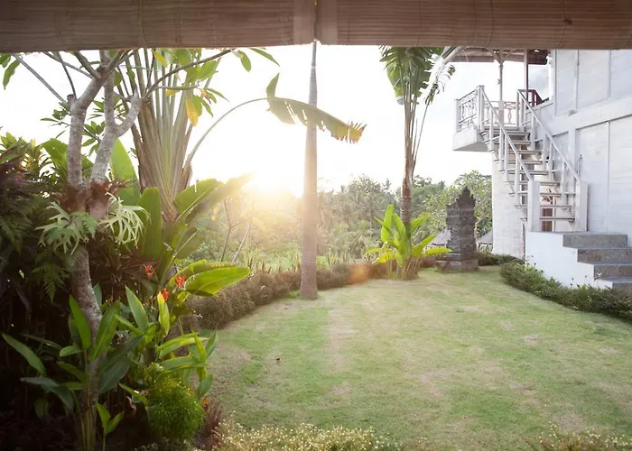 B Saya Ubud