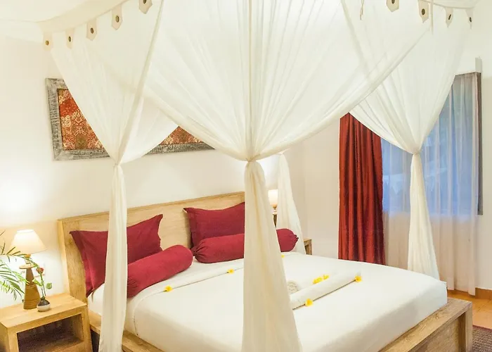 B Saya Hotel